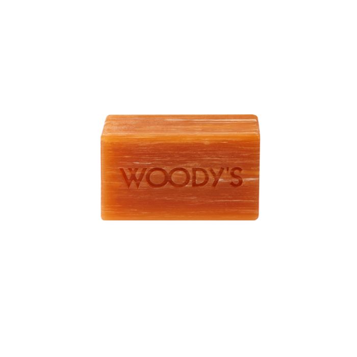 Woody’s Hair & Body Shampoo Bar with a hydrating formula, ideal for cleansing and refreshing both hair and skin in one step.
